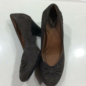 Clarks artisan suede heels